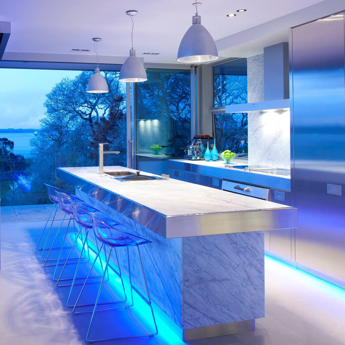 Colour-Changing LED Strip